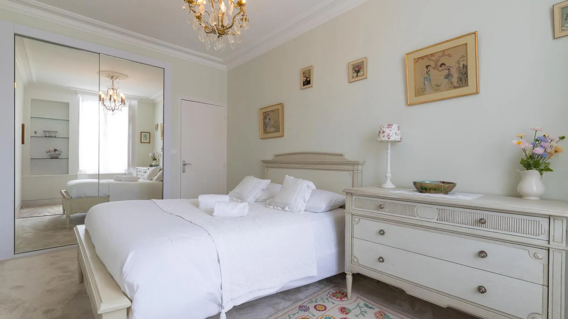 Duchesse - Intramuros - Ascenseur - Coquet - Wifi Vannes